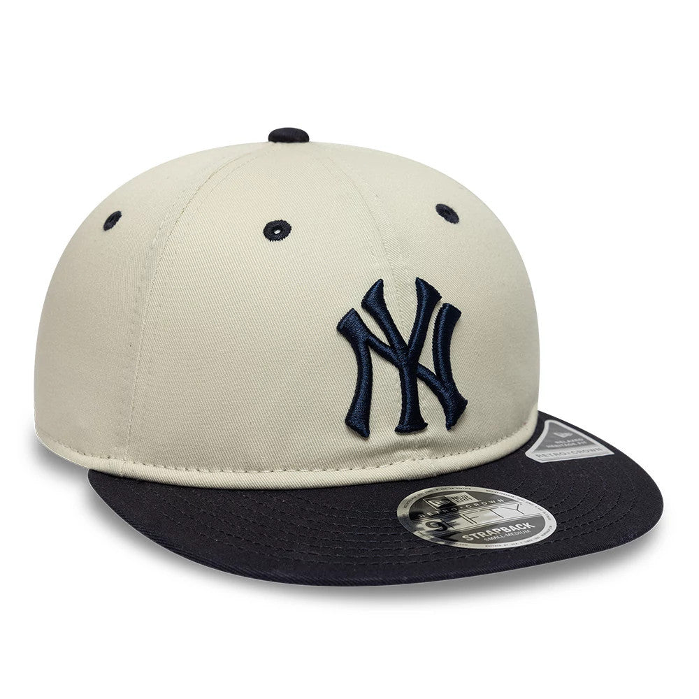 Pictured is this MLB New York Yankees Retro Crown 9FIFTY cap in light beige. 4