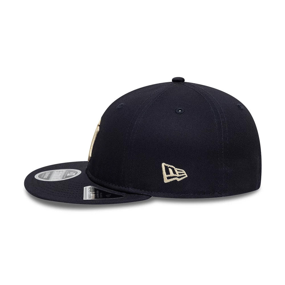 Pictured is this MLB New York Yankees Retro Crown 9FIFTY cap in navy. 6