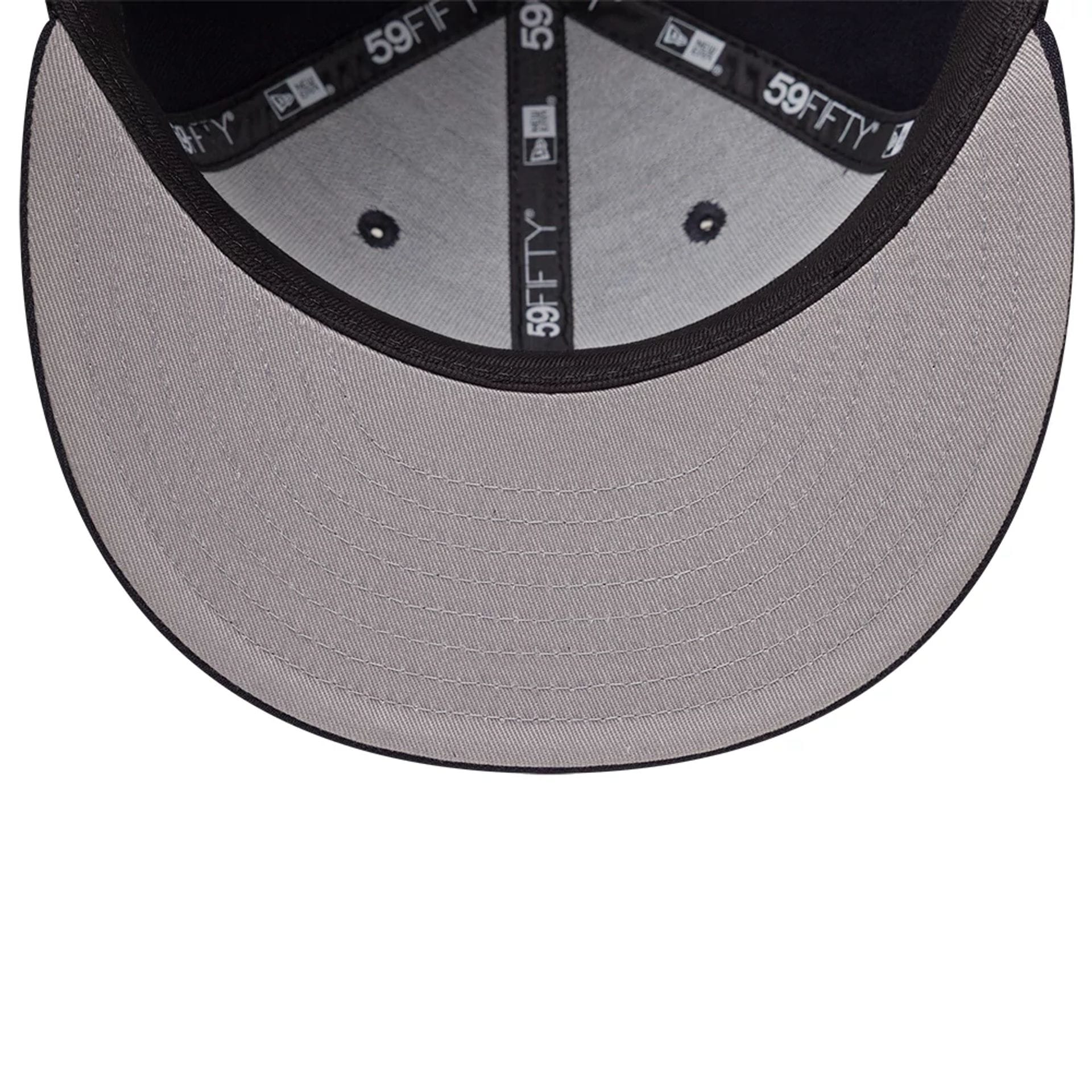 Pictured is this MLB Emblem New York Yankees 59FIFTY Fitted cap in navy. 2