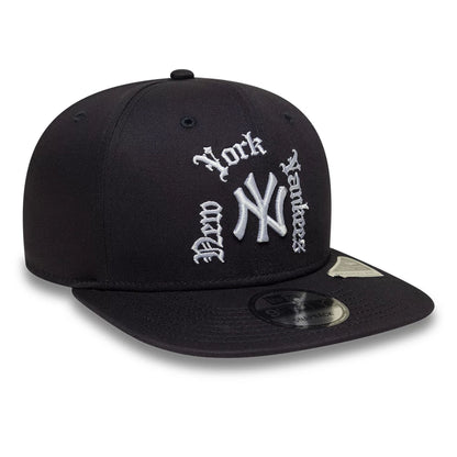 Pictured is this MLB New York Yankees 9FIFTY Snapback cap in navy. 4