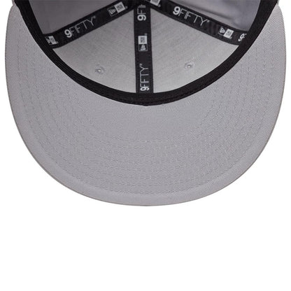Pictured is this MLB Outdoor Icon LA Dodgers 9FIFTY Snapback cap in grey. 5