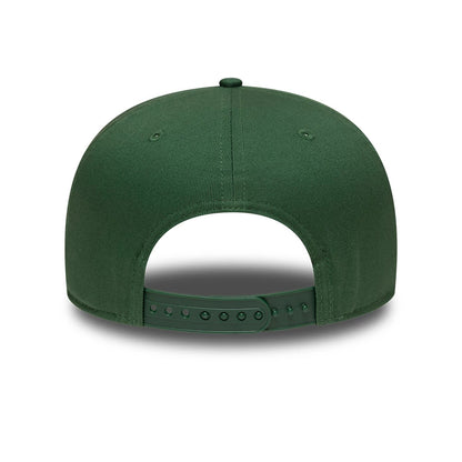 Pictured is this MLB League Essential New York Yankees 9FIFTY Snapback cap in dark green. 4