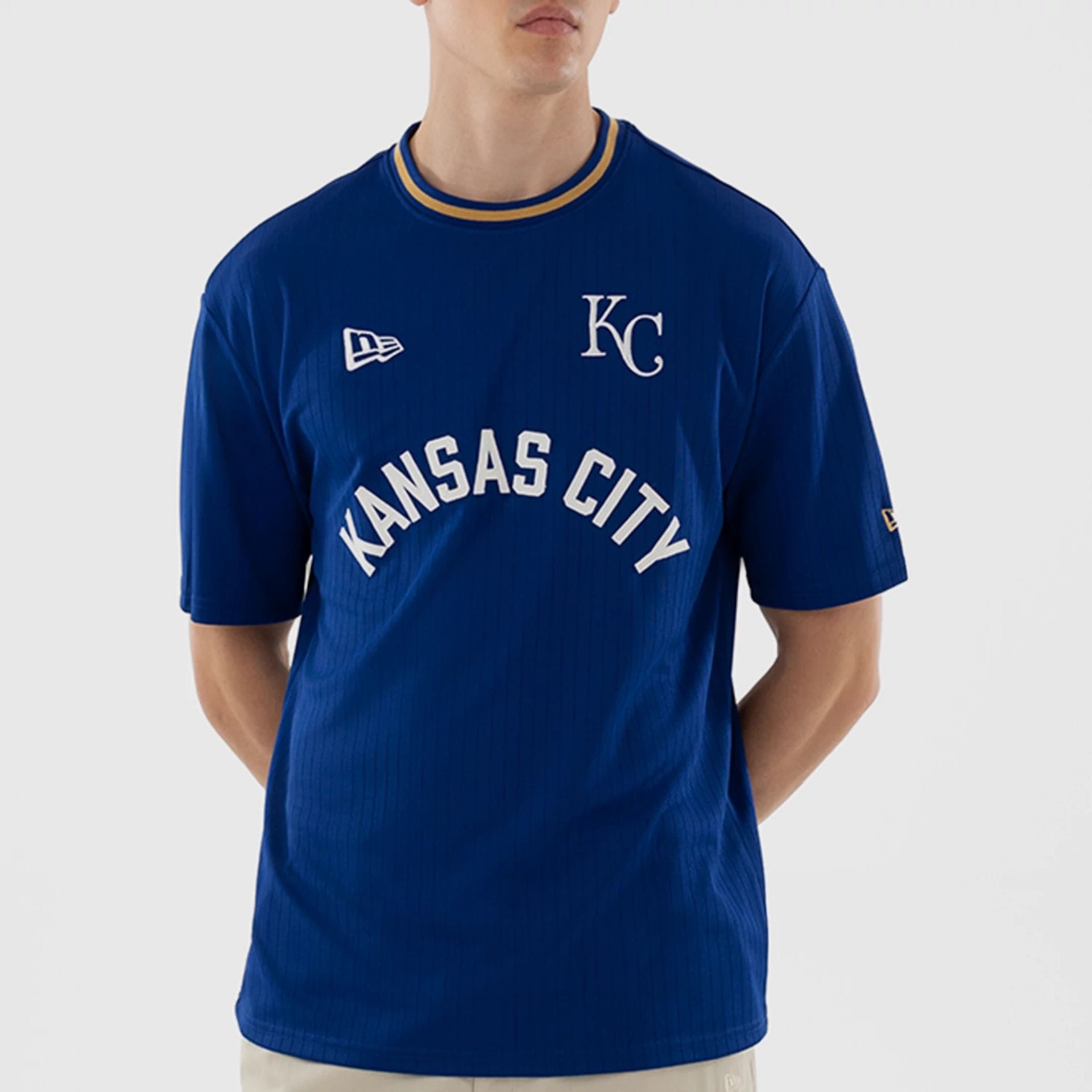 The model is wearing this MLB Kansas City Royals T-Shirt in blue. 4