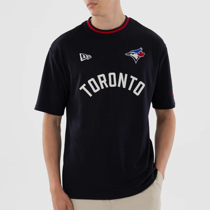 The model is wearing this MLB Toronto Blue Jays T-Shirt in navy. 4