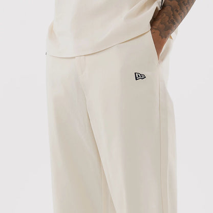 The model is wearing this MLB New York Yankees Chino Trousers in Cream. 5