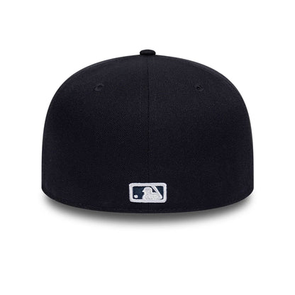 Pictured is this MLB Storm Pattern New York Yankees 59FIFTY Fitted cap in navy. 6