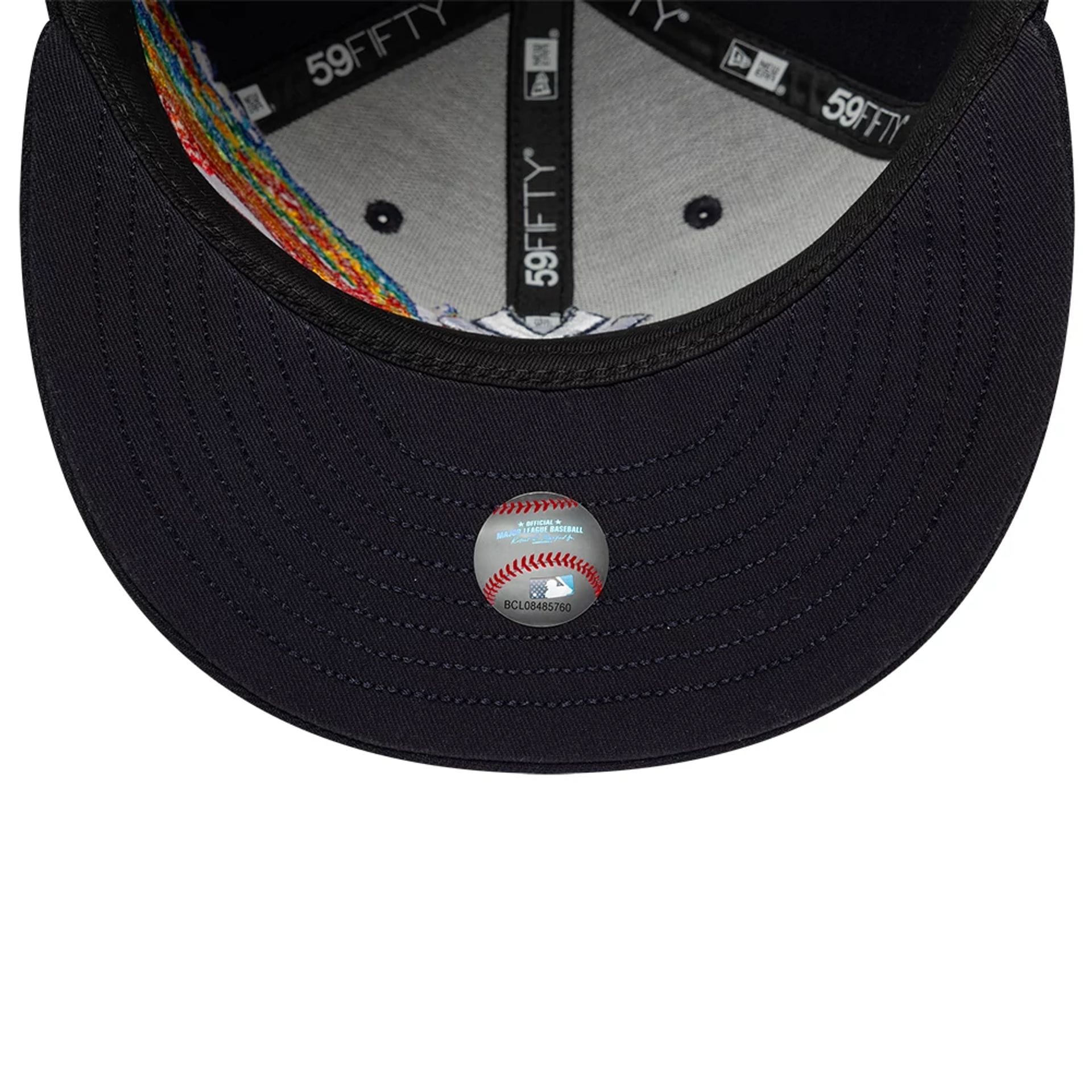 Pictured is this MLB Storm Pattern New York Yankees 59FIFTY Fitted cap in navy. 7