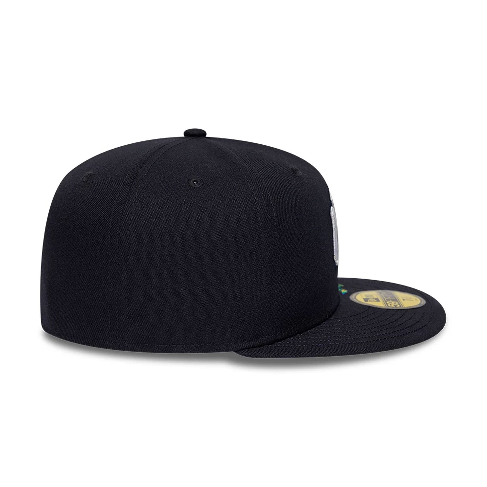 Pictured is this MLB Storm Pattern New York Yankees 59FIFTY Fitted cap in navy. 5