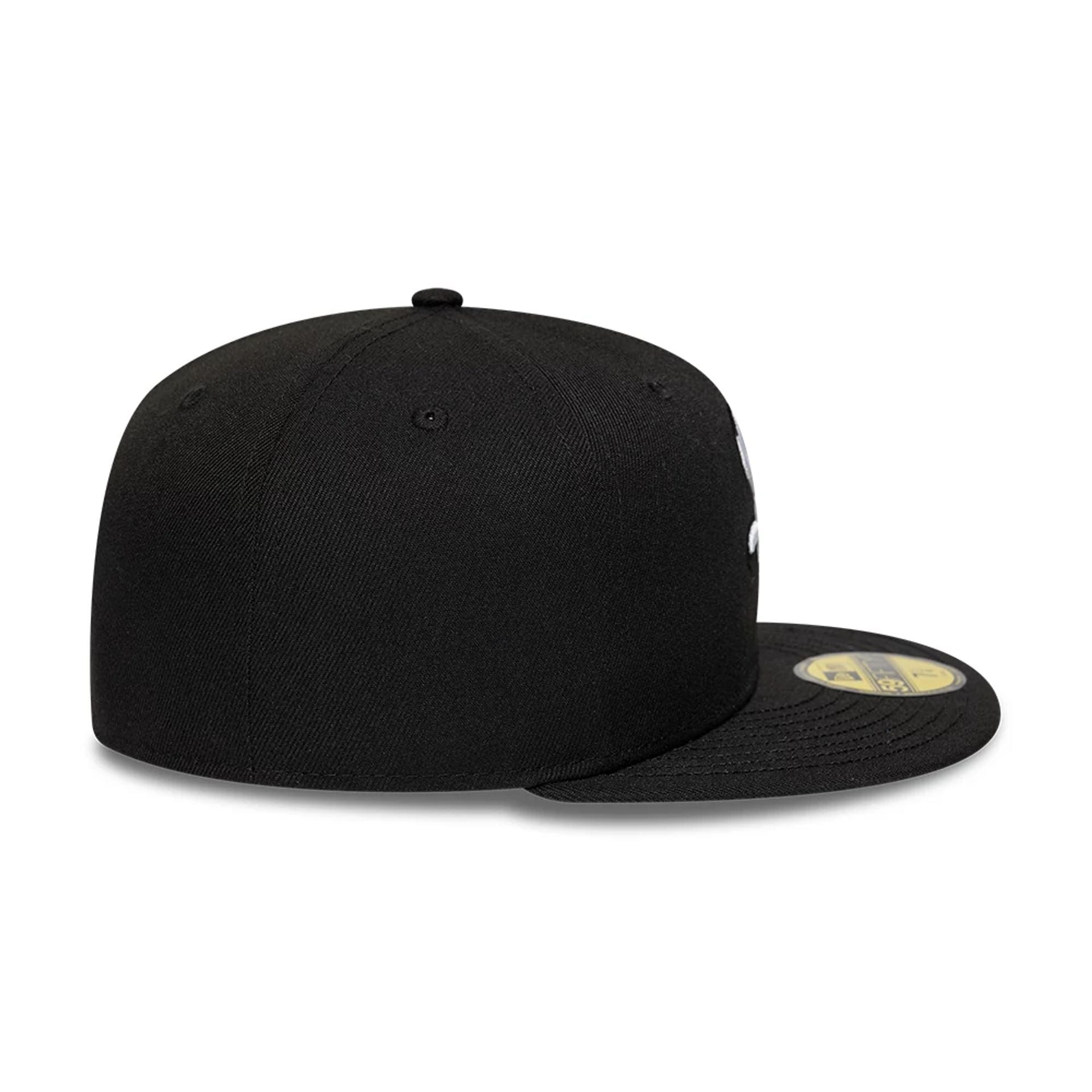 Pictured is this MLB Storm Pattern Chicago White Sox 59FIFTY Fitted cap in black. 5