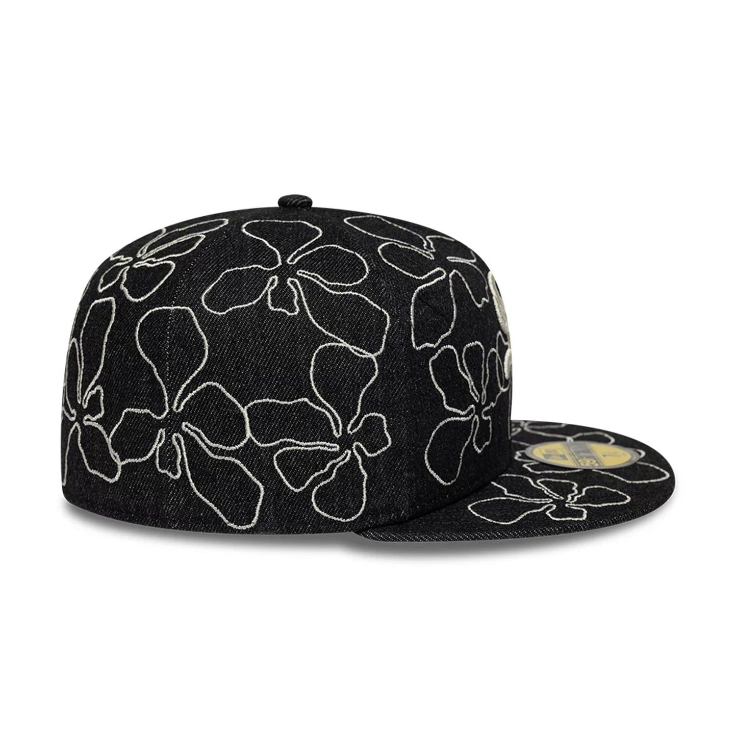 Pictured is this MLB Floral Denim Chicago White Sox 59FIFTY Fitted cap in black. 5