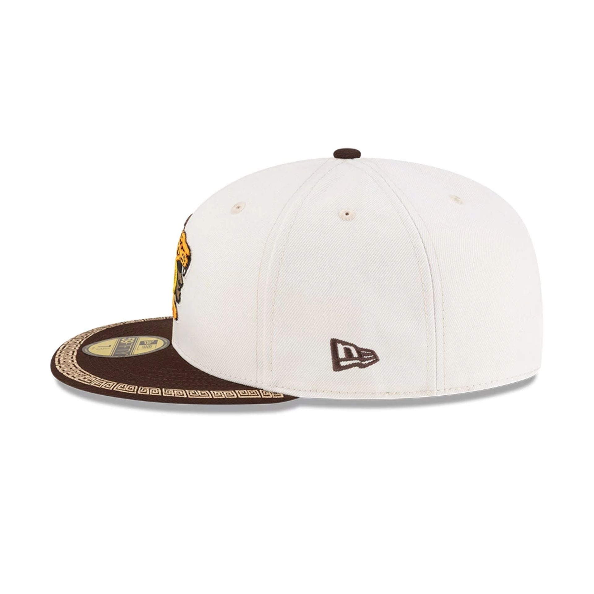 Pictured is this MLB Mexico City Series 2026 San Diego Padres 59FIFTY Fitted cap in light beige. 7