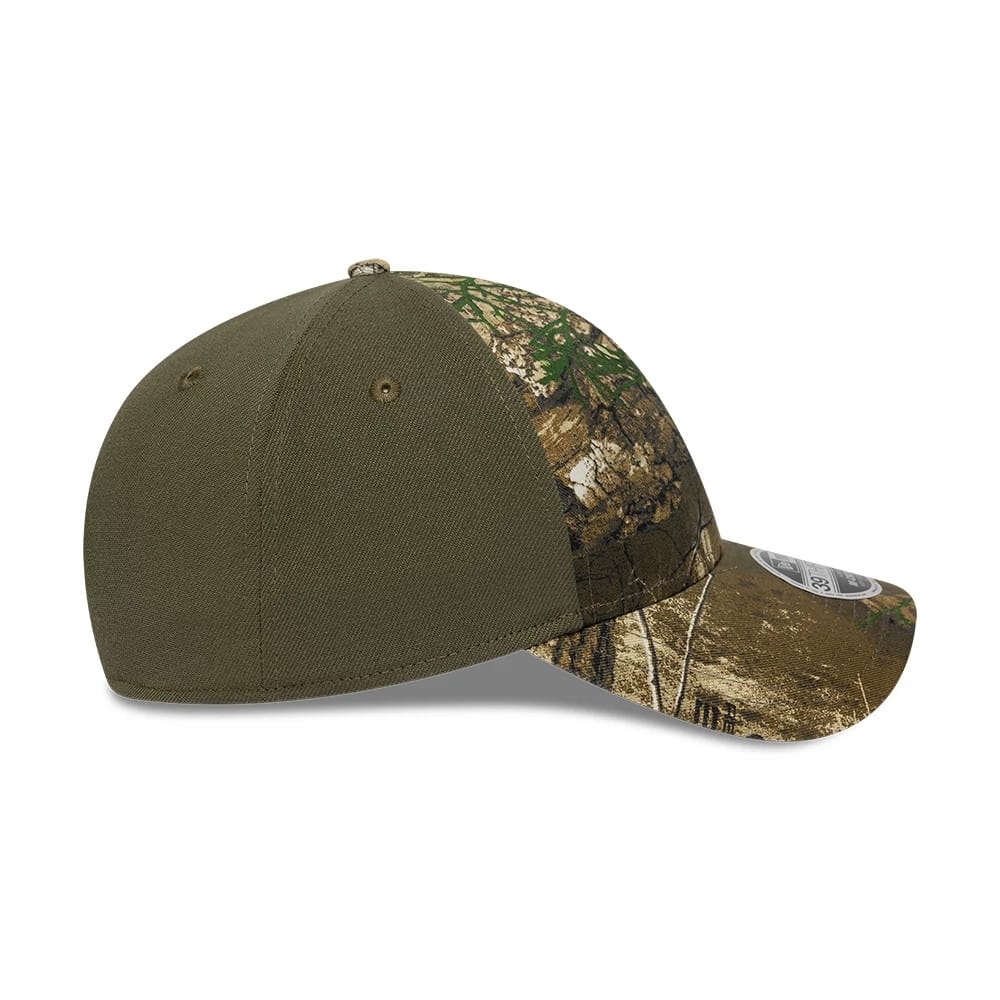 Pictured is this New Era Realtree Edge Camo 39THIRTY M-Crown A-Frame Stretch Fit cap in Realtree Edge camo. 6