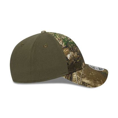 Pictured is this New Era Realtree Edge Camo 39THIRTY M-Crown A-Frame Stretch Fit cap in Realtree Edge camo. 6