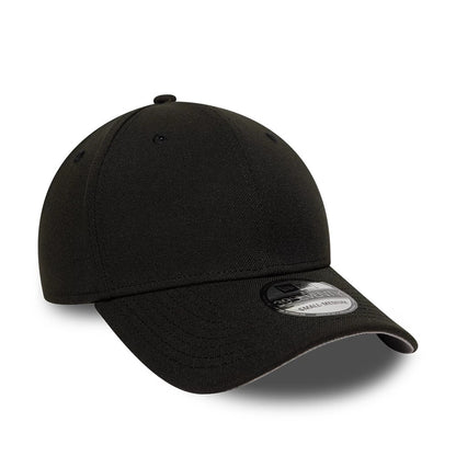 Pictured is this New Era Mono 39SEVENTY Stretch Fit cap in black. 4