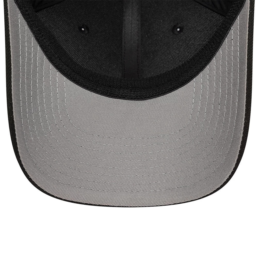 Pictured is this New Era Mono 39SEVENTY Stretch Fit cap in black. 2