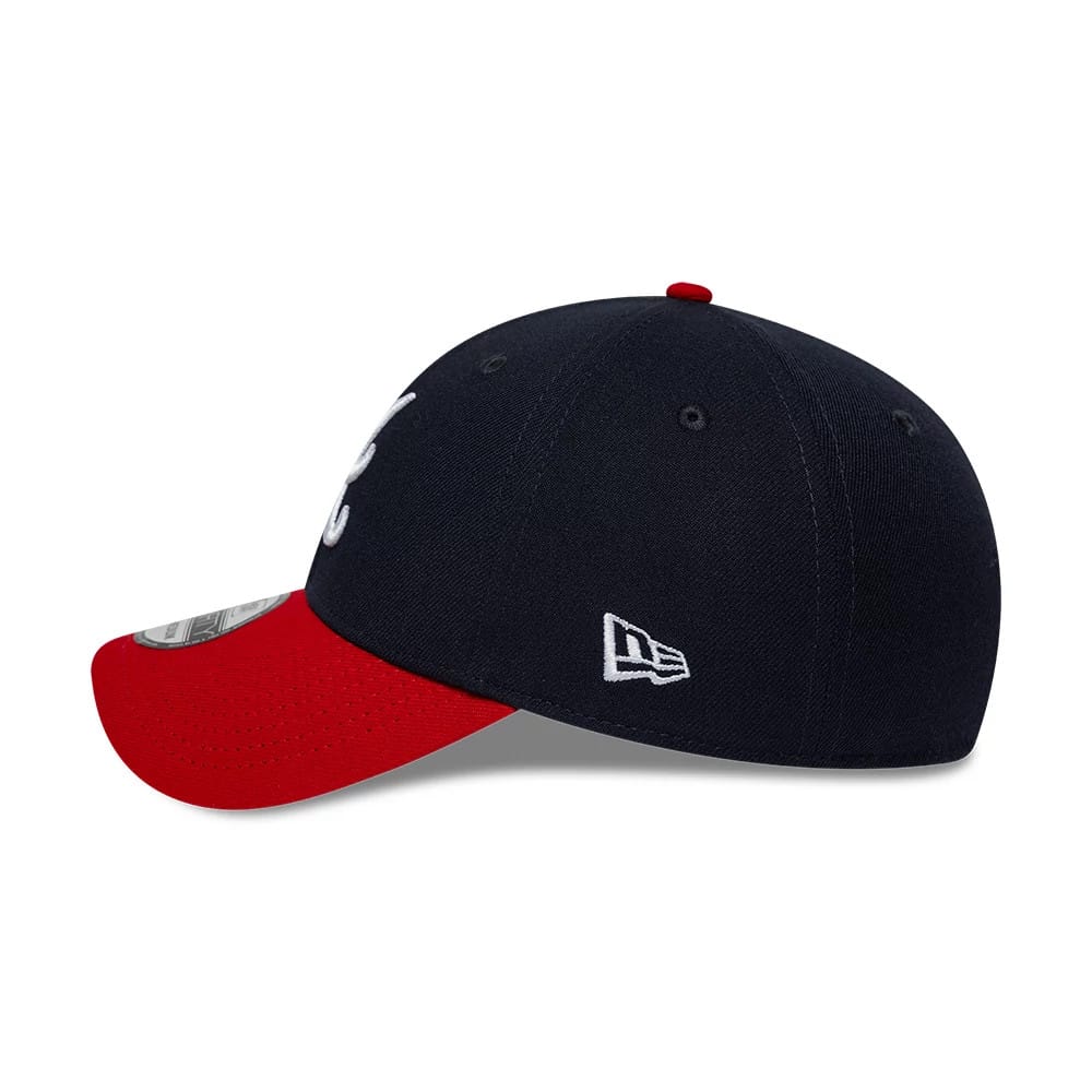Pictured is this MLB Classic Atlanta Braves 39THIRTY Stretch Fit cap in navy. 5