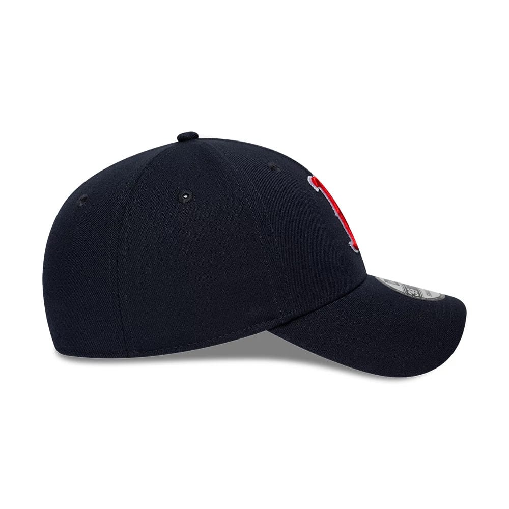 Pictured is this MLB Classic Boston Red Sox 39THIRTY Stretch Fit cap in navy. 7