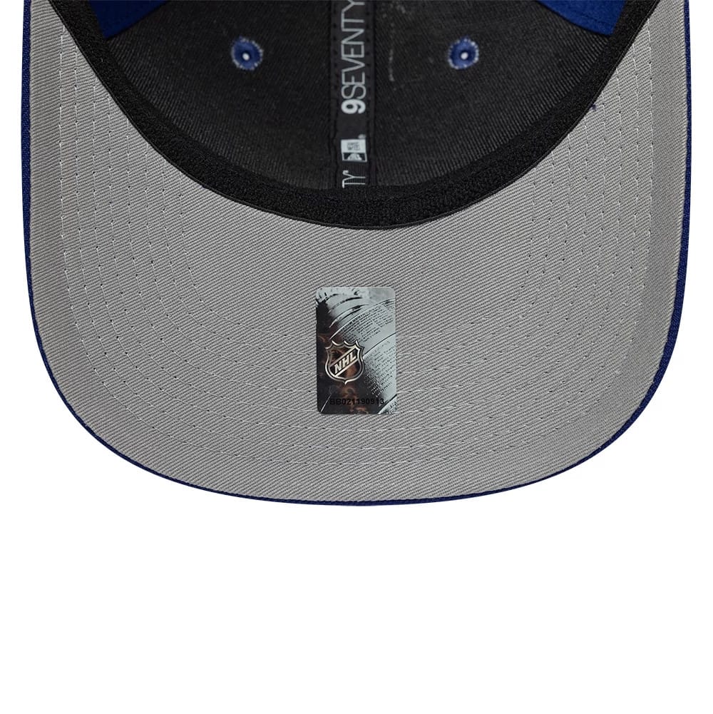 Pictured is this NHL Team Tampa Bay Lightning 9SEVENTY Stretch Snap cap in dark blue. 2