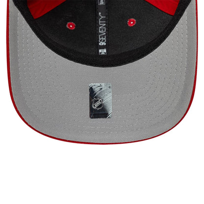 Pictured is this NHL Team Chicago Blackhawks 9SEVENTY Stretch Snap cap in red. 2