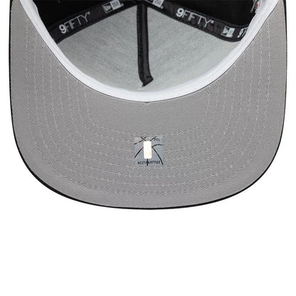 Pictured is this NBA Hardwood Classic Chicago Bulls 9FIFTY A-Frame Snapback cap in black. 2