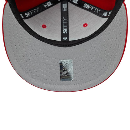 Pictured is this NHL Basic Chicago Blackhawks 59FIFTY Fitted cap in red. 2