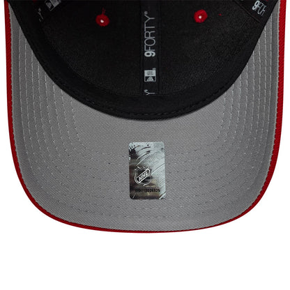 Pictured is this NHL Team Chicago Blackhawks 9FORTY M-Crown cap in red. 2