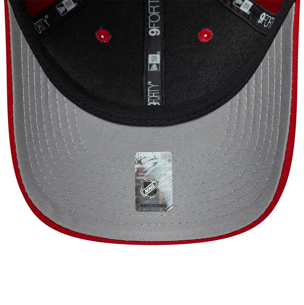 Pictured is this NHL Team Florida Panthers 9FORTY M-Crown cap in red. 2