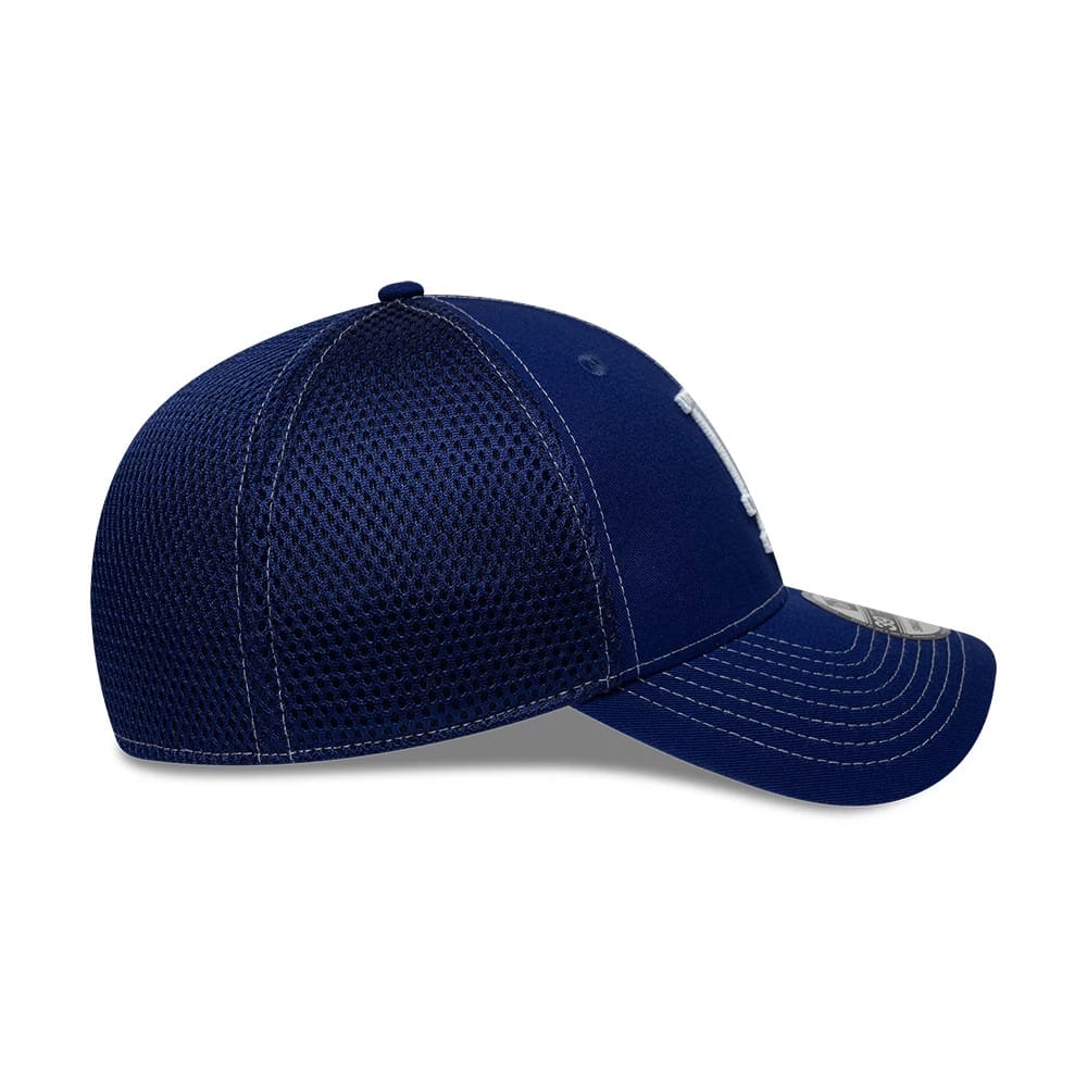 Pictured is this MLB Neo LA Dodgers 39THIRTY Stretch Fit cap in dark blue. 6