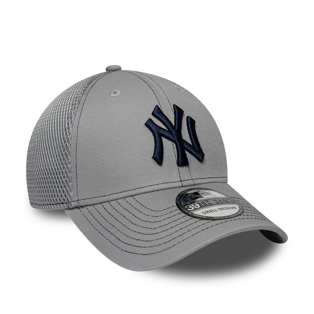 Pictured is this MLB Neo New York Yankees 39THIRTY Stretch Fit cap in Grey . 3