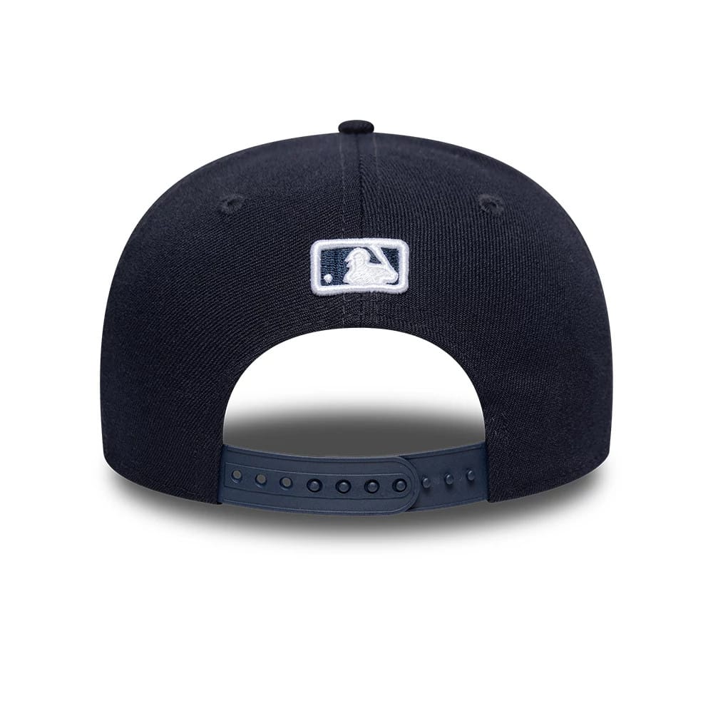 Pictured is this MLB Player Replica Detroit Tigers 9SEVENTY Stretch Snap cap in navy. 4