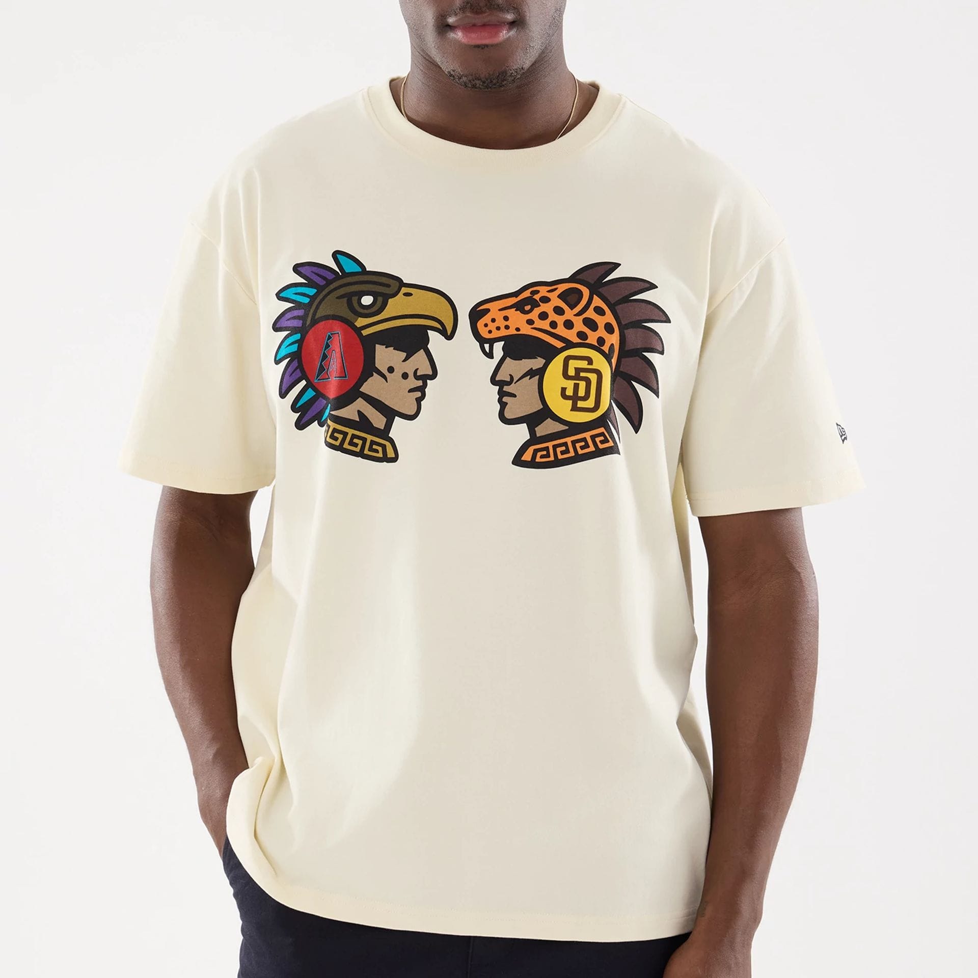 The model is wearing this MLB Mexico City Series 2026 MLB Dueling Logo T-Shirt in Cream 3