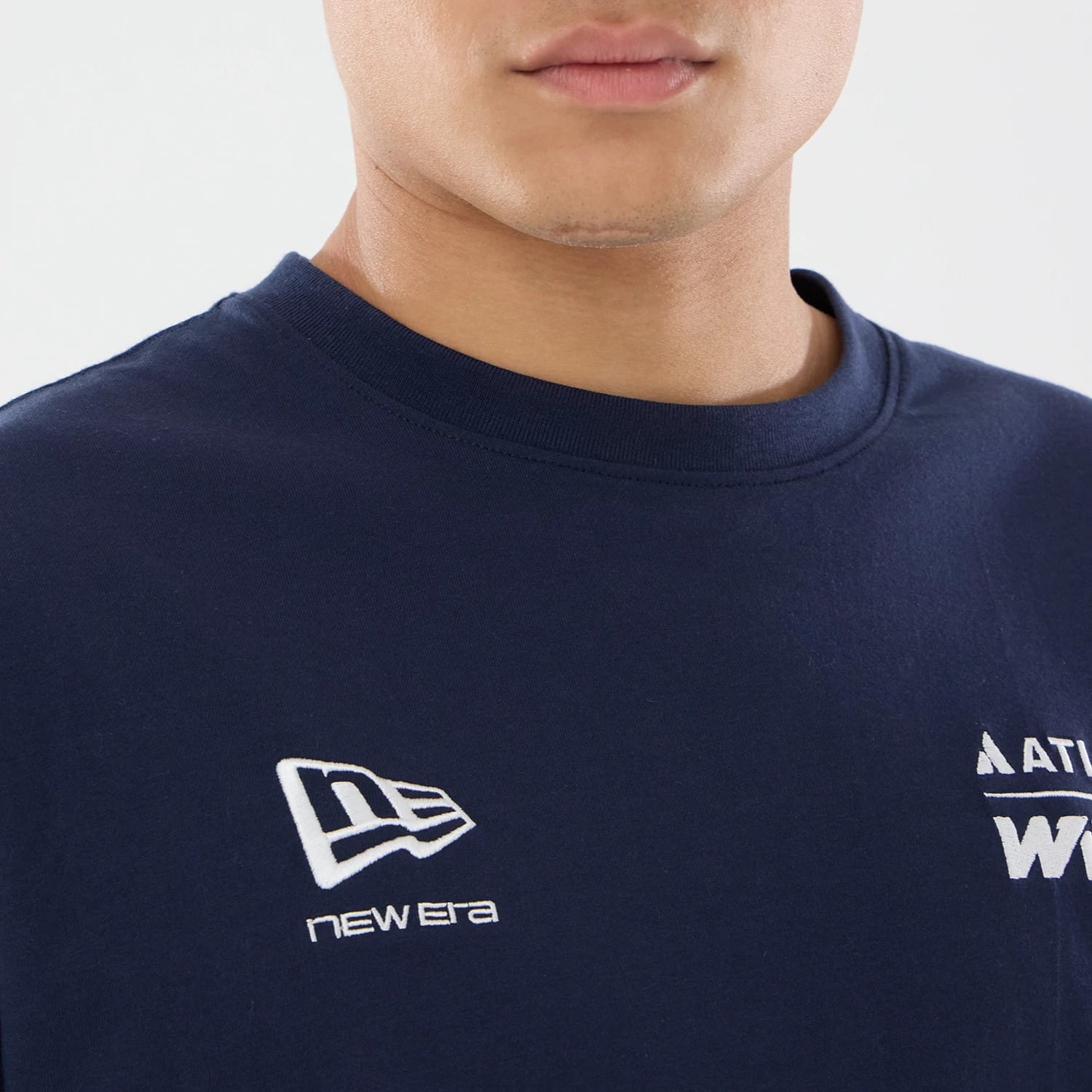 The model is wearing this Williams GB Race Special T-Shirt in navy. 3