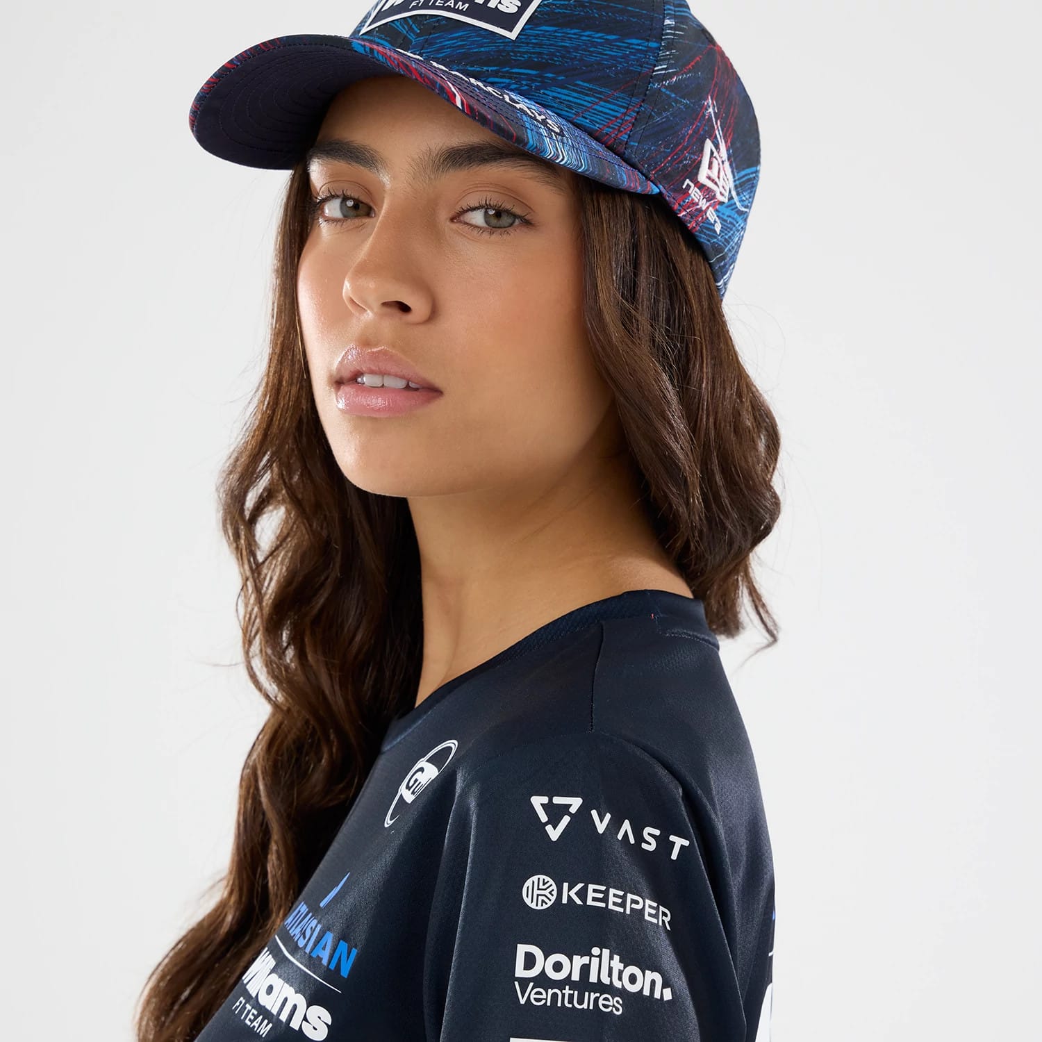 The model is wearing this Womens Williams GB Race Special Tech T-Shirt  in navy. 5