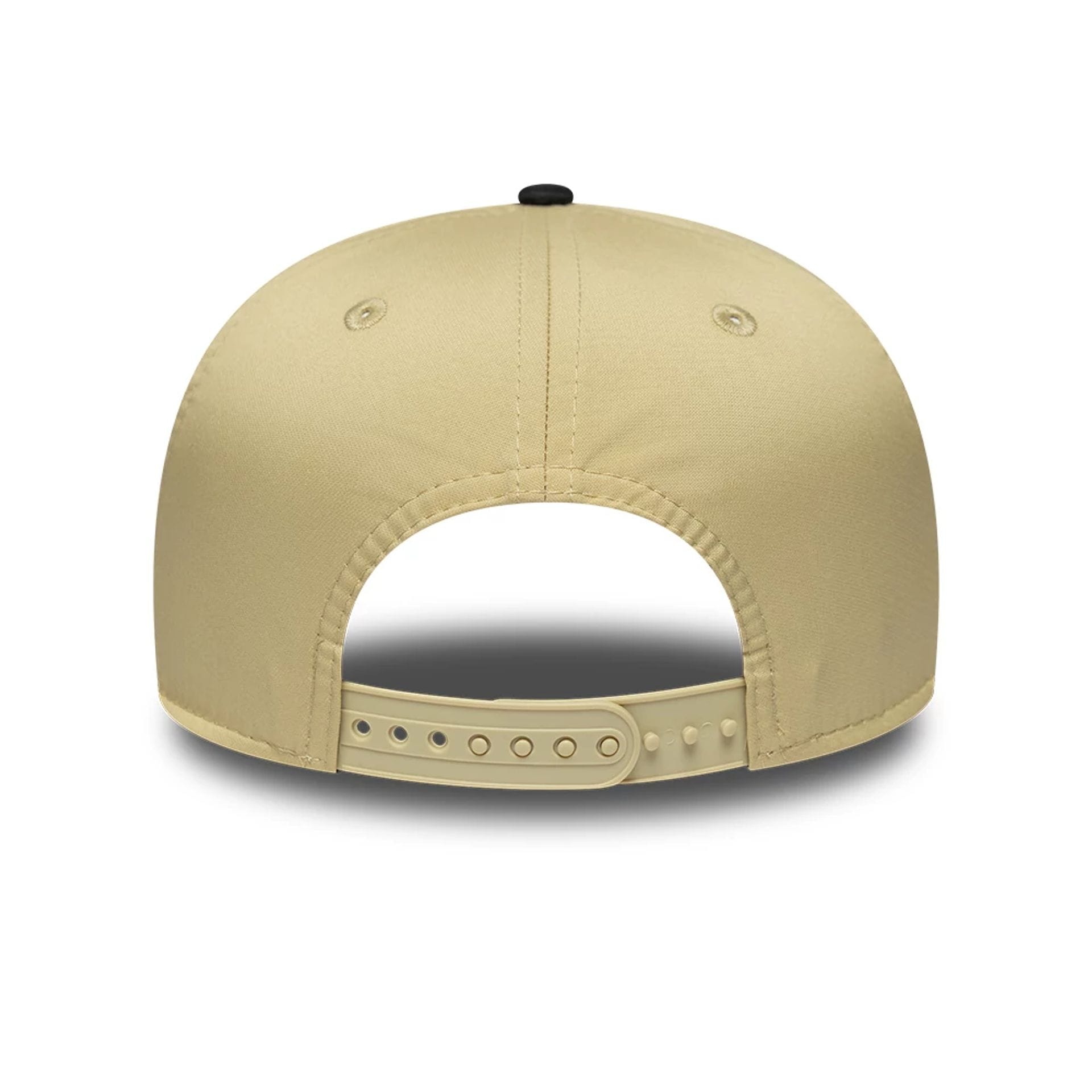 Pictured is this Latin American Alpine Racing 9SEVENTY Stretch Snap cap in light beige. 5