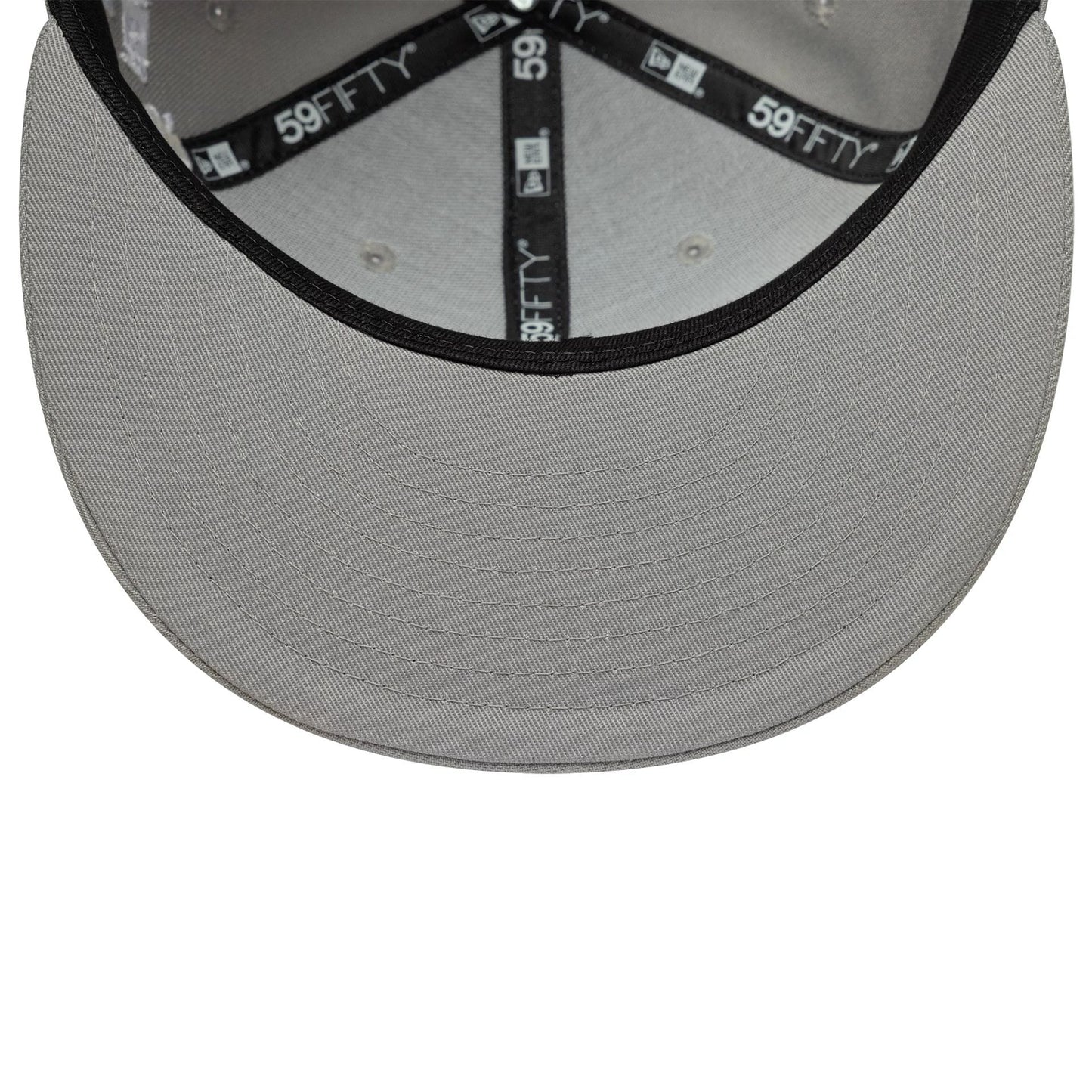 Pictured is this MLB Scribble New York Yankees 59FIFTY Fitted cap in grey. 7