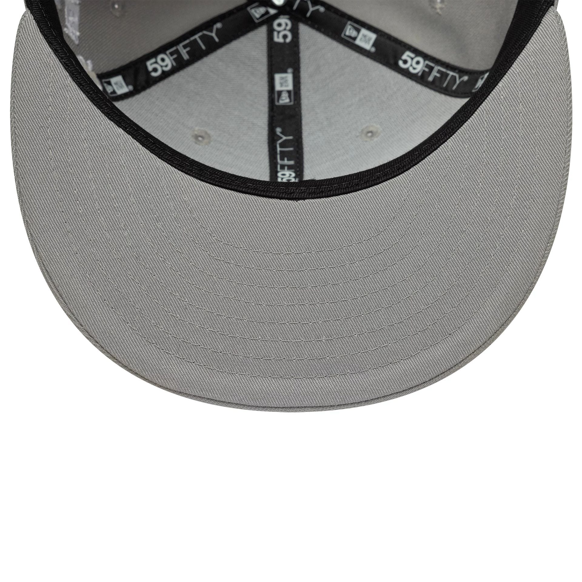 Pictured is this MLB Scribble New York Yankees 59FIFTY Fitted cap in grey. 7