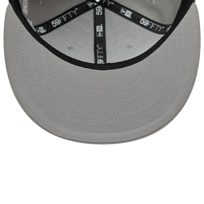 Pictured is this MLB Scribble New York Yankees 59FIFTY Fitted cap in grey. 7