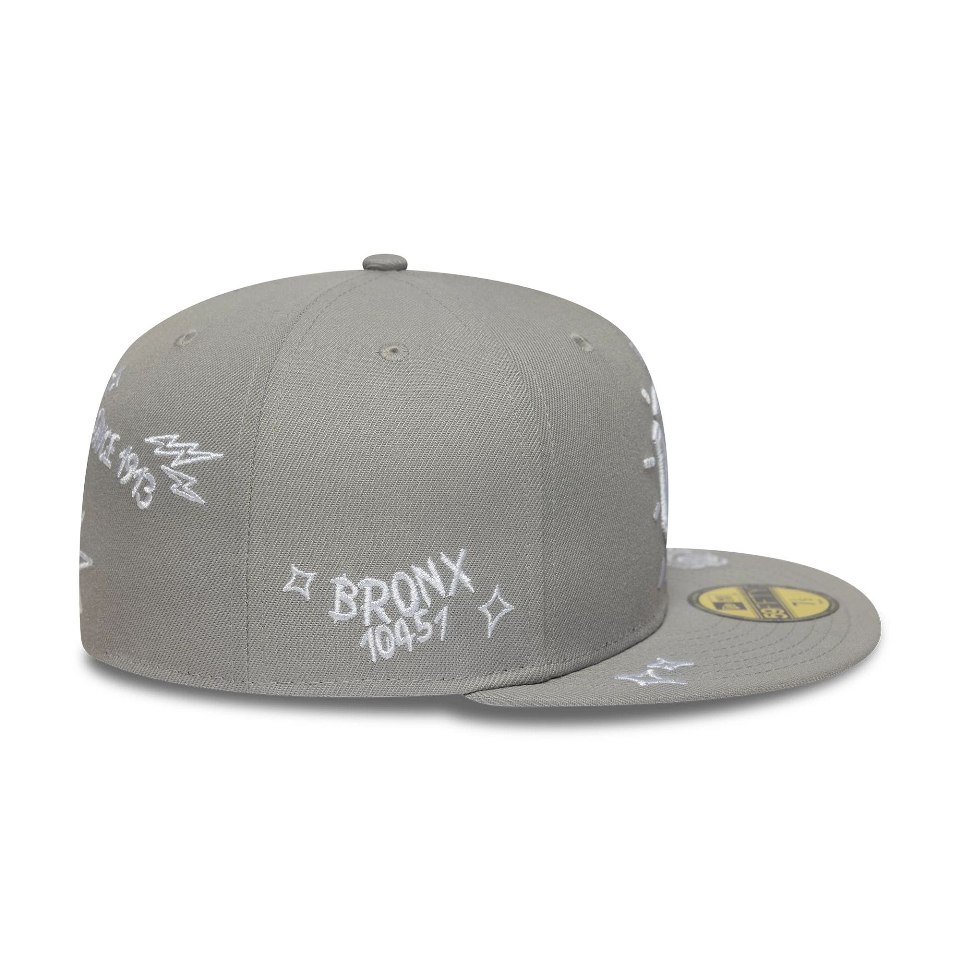 Pictured is this MLB Scribble New York Yankees 59FIFTY Fitted cap in grey. 5