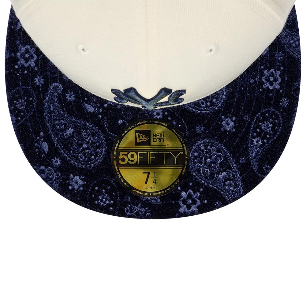 Pictured is this MLB Paisley Visor New York Yankees 59FIFTY Fitted cap in Cream. 2