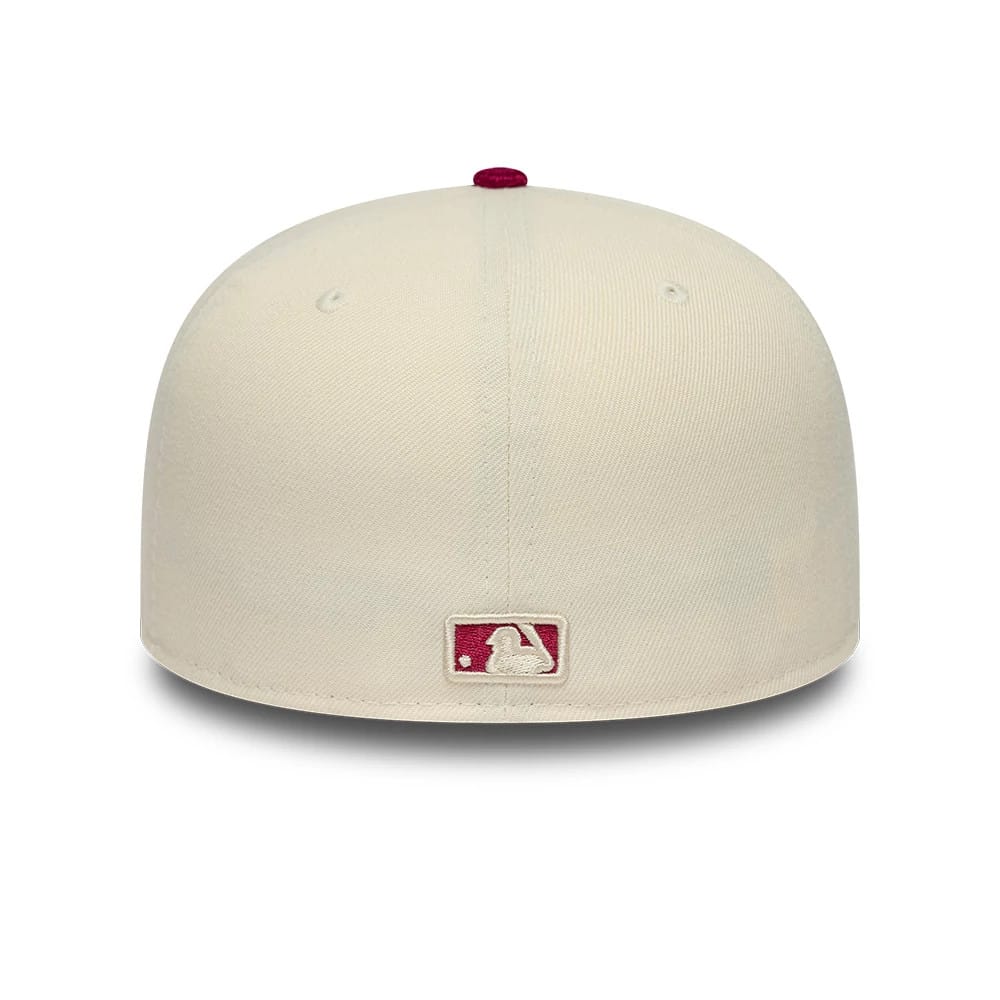 Pictured is this MLB Paisley Visor LA Dodgers 59FIFTY Fitted cap in Cream. 6