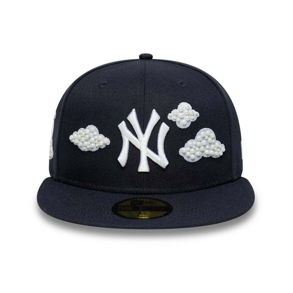 Pictured is this MLB Faux Pearl New York Yankees 59FIFTY Fitted cap in navy. 4