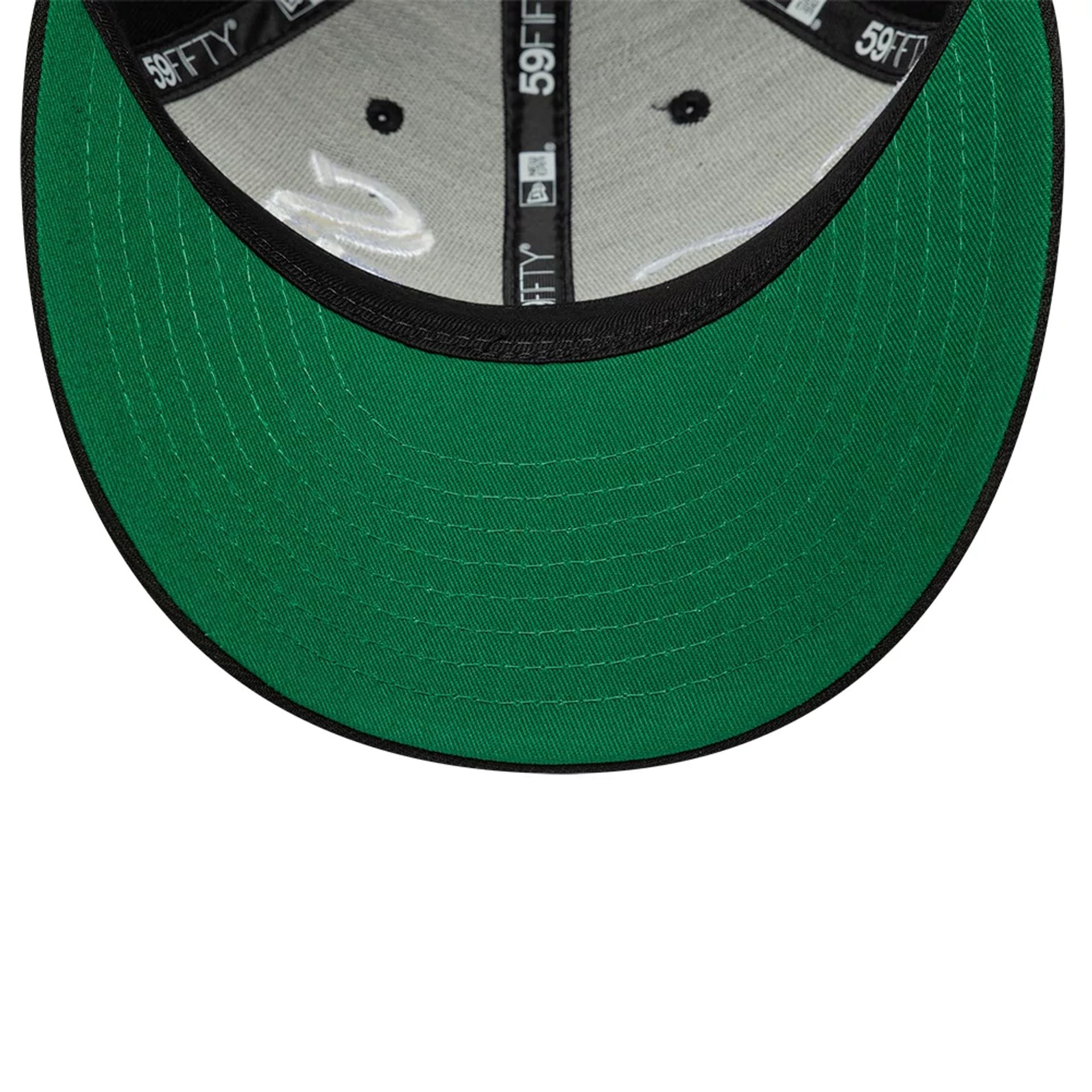 Pictured is this MLB Side Script Chicago White Sox Low Profile 59FIFTY Fitted cap in black. 2