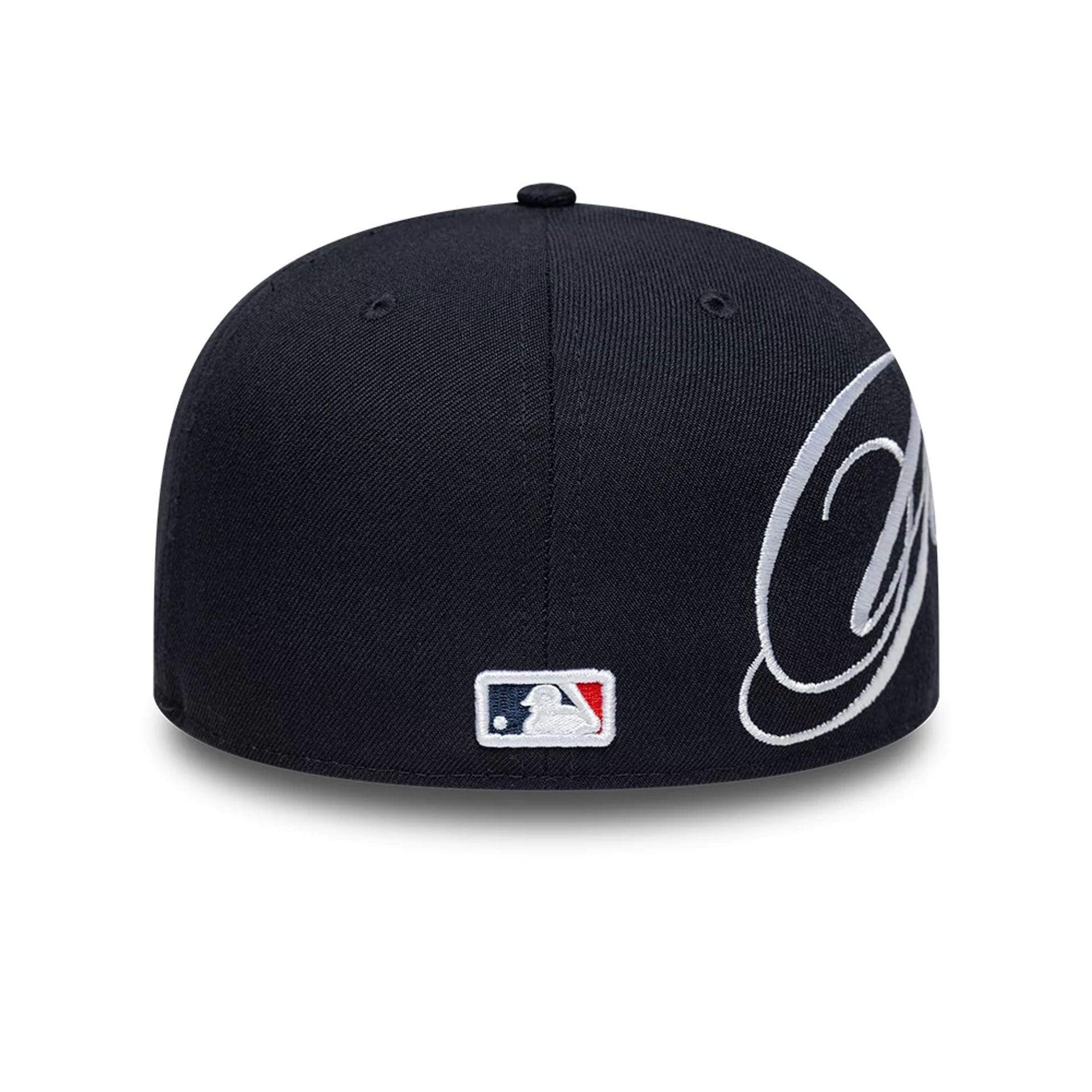 Pictured is this MLB Side Script New York Yankees Low Profile 59FIFTY Fitted cap in navy. 6