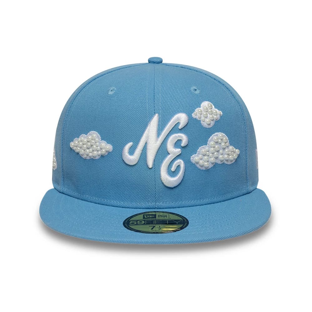 Pictured is this New Era Faux Pearl 59FIFTY Fitted cap in pastel blue. 4