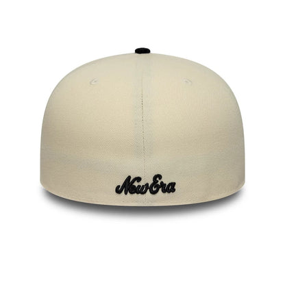 Pictured is this New Era Paisley Visor 59FIFTY Fitted cap in light beige. 3