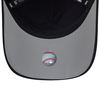 Pictured is this MLB Panel New York Yankees 9TWENTY A-Frame cap in navy. 2