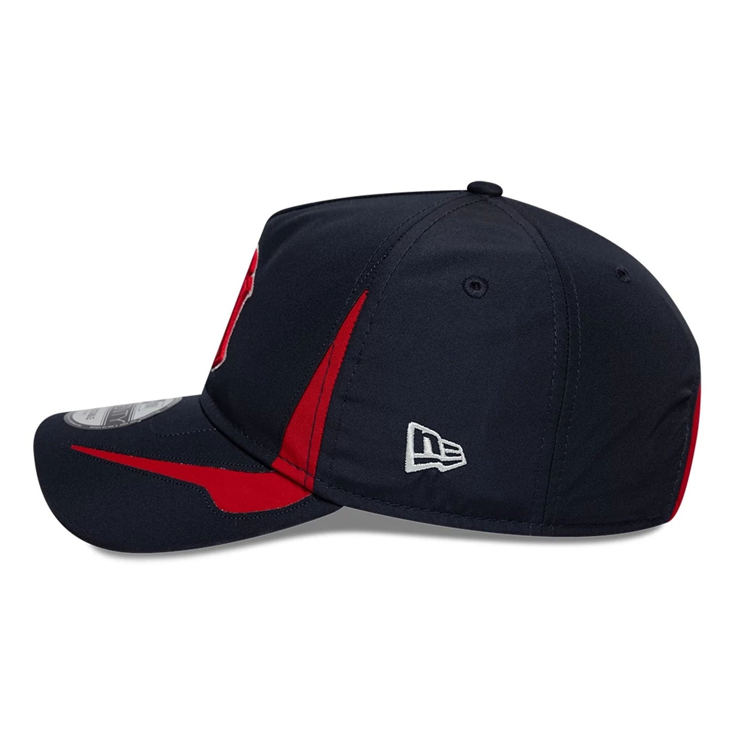 Pictured is this MLB Panel New York Yankees 9TWENTY A-Frame cap in navy. 6