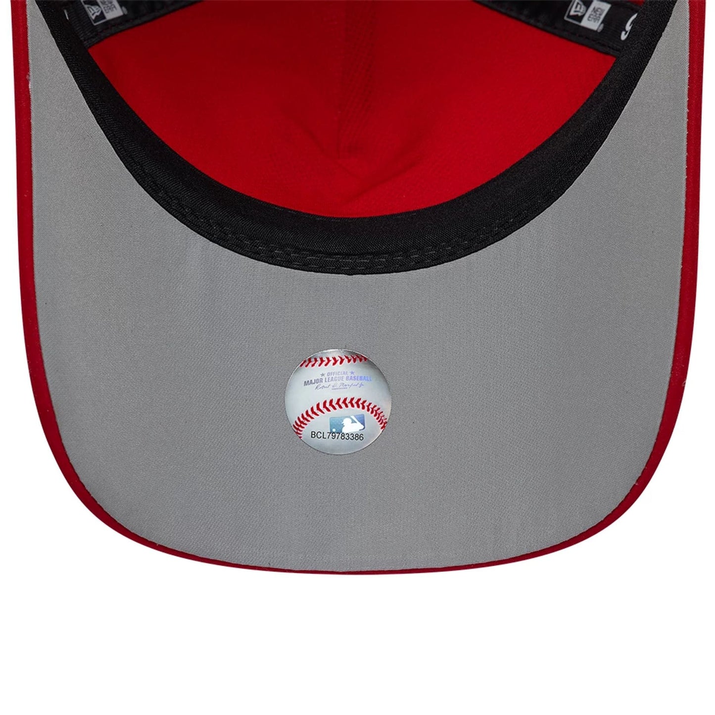 Pictured is this MLB Panel Atlanta Braves 9TWENTY A-Frame cap in red. 2