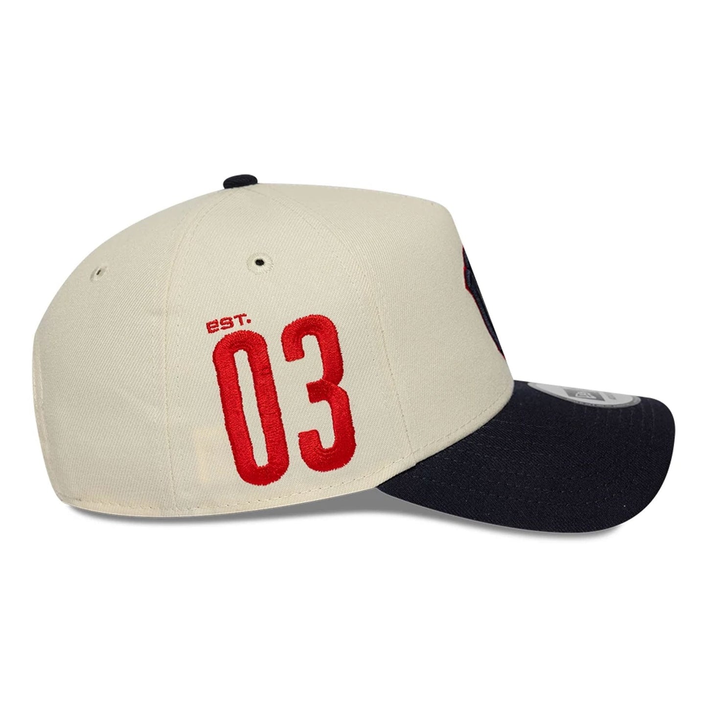 Pictured is this MLB Side Hit New York Yankees 9FORTY E-Frame cap in Cream . 5