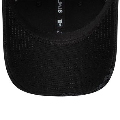 Pictured is this Washed Graphic 24HR Le Mans 9TWENTY cap in black. 6